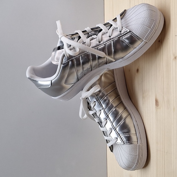 #ADN Womens silver metallic sz US 7.5 adidas superstar lace up sneaker - Picture 14 of 14